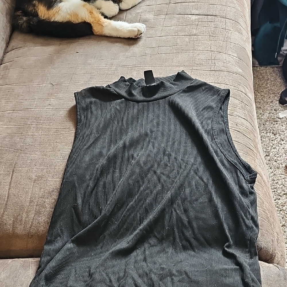 Daisy Black Ribbed Mock Neck Tank